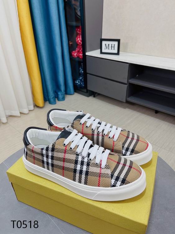 men Burberry shoes-116